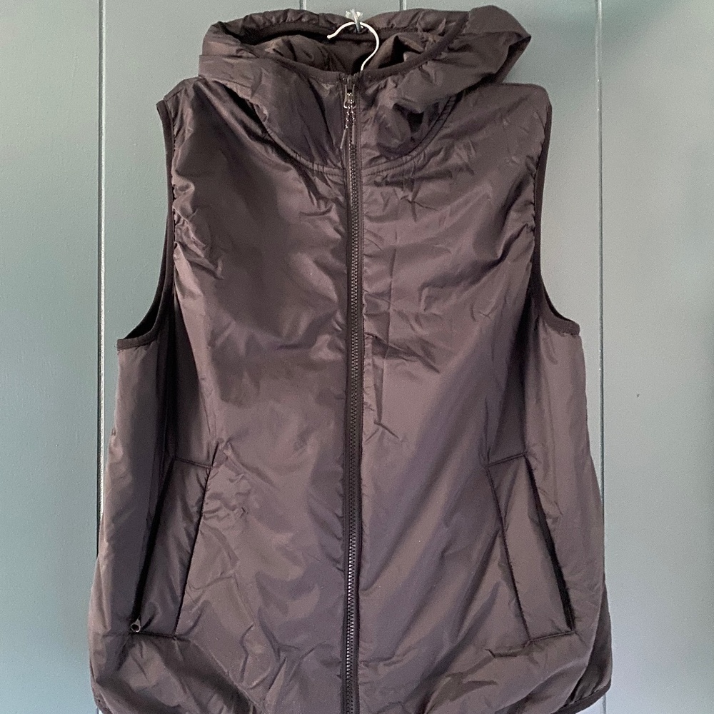 Hyba Black Hooded Vest